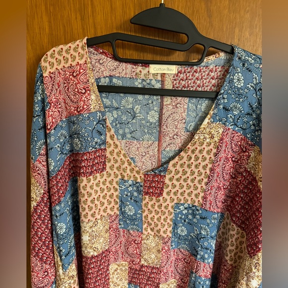 Bohemian style flowy top by Cotton Bleu size 1x in gently used condition - Picture 5 of 12
